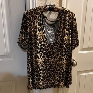 Forever 21 Leopard Print Short Sleeve Top
